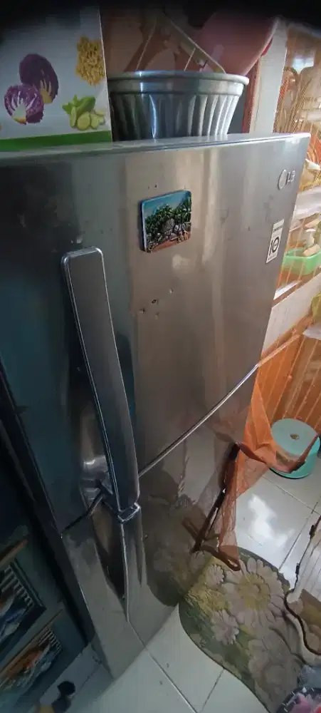 Kulkas LG 2 pintu low watt