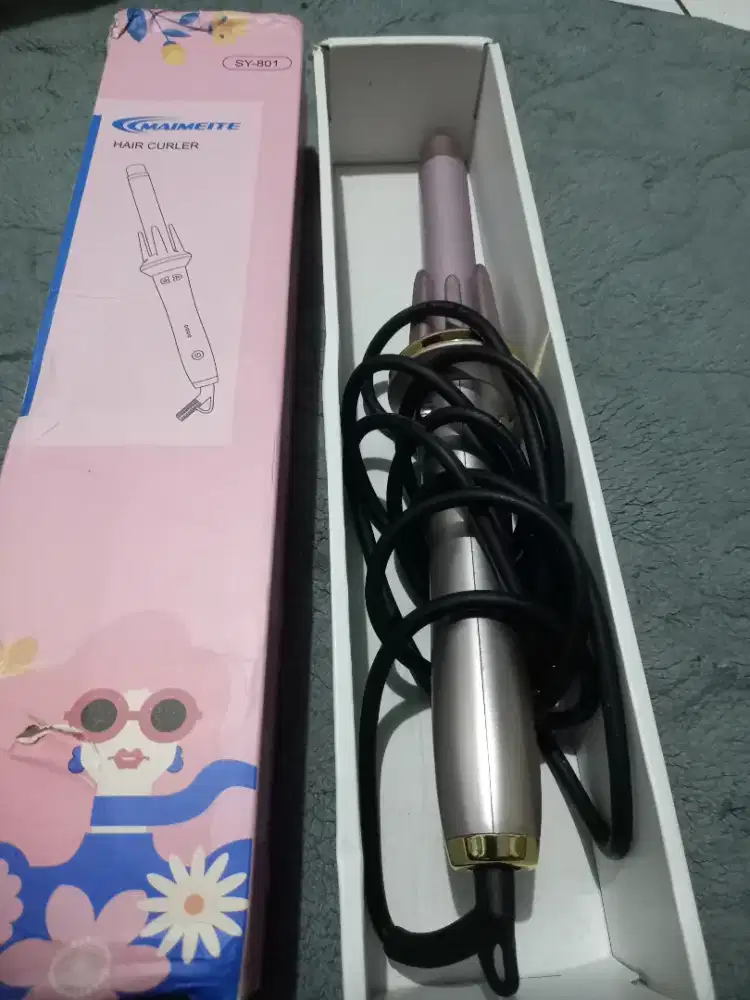 Curly hair stick,fungsi normal,tombol sesuai panas,rotari kabel