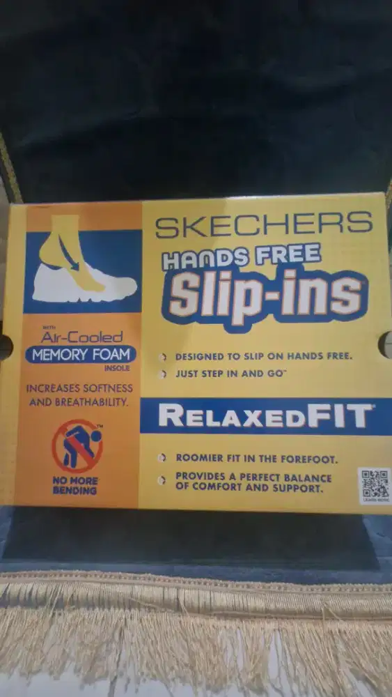 Dijual sepatu Skechers Hands Free Slip-ins