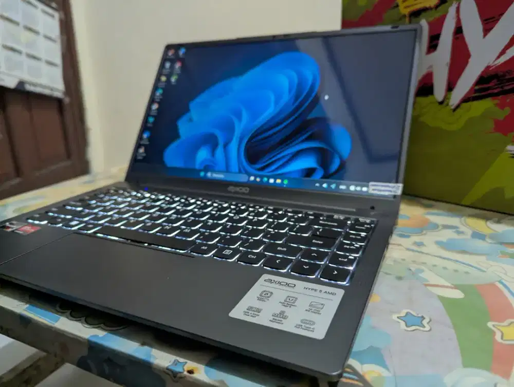 Laptop Axioo Hype 5 AMD Ryzen 5 3500u Like New