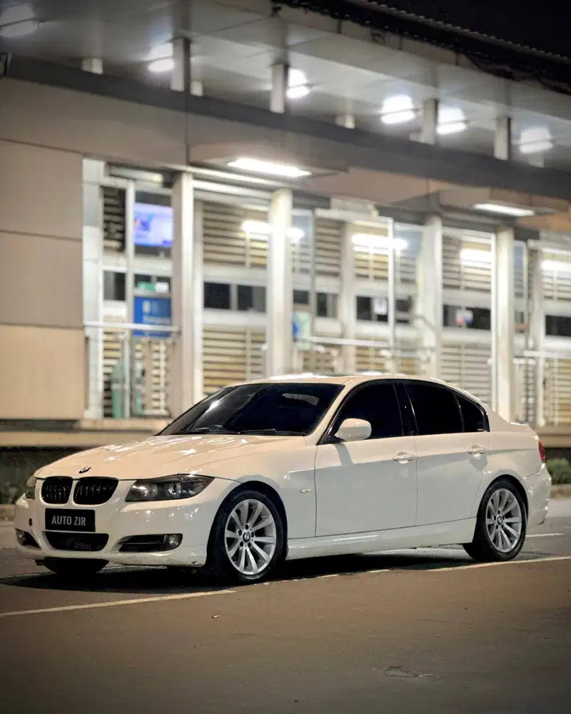 CashCredit BMW 325i e90 2010 rare