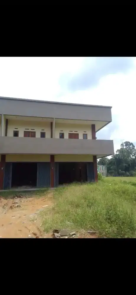 Ruko 2 pintu tepi jalan raya kakap pal 7 pontianak