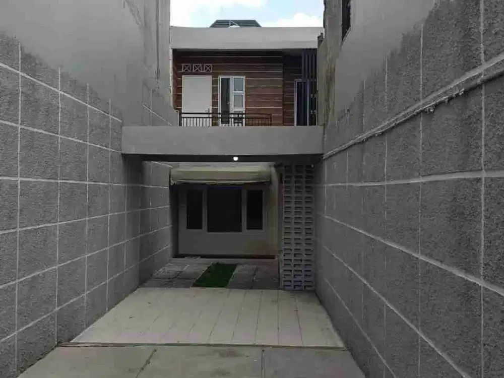 DIJUAL RUMAH 2 LANTAI – CIRENDEU, CIPUTAT TIMUR, TANGSEL