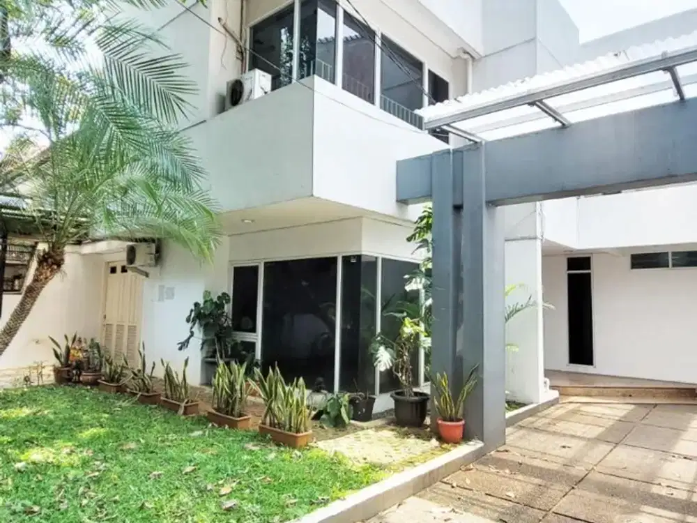 JUAL RUMAH AREA SENOPATI, LT 329 / LB 400, 4KT / 4KM, 2Lt, SERTIFIKAT, TERMURAH 25M