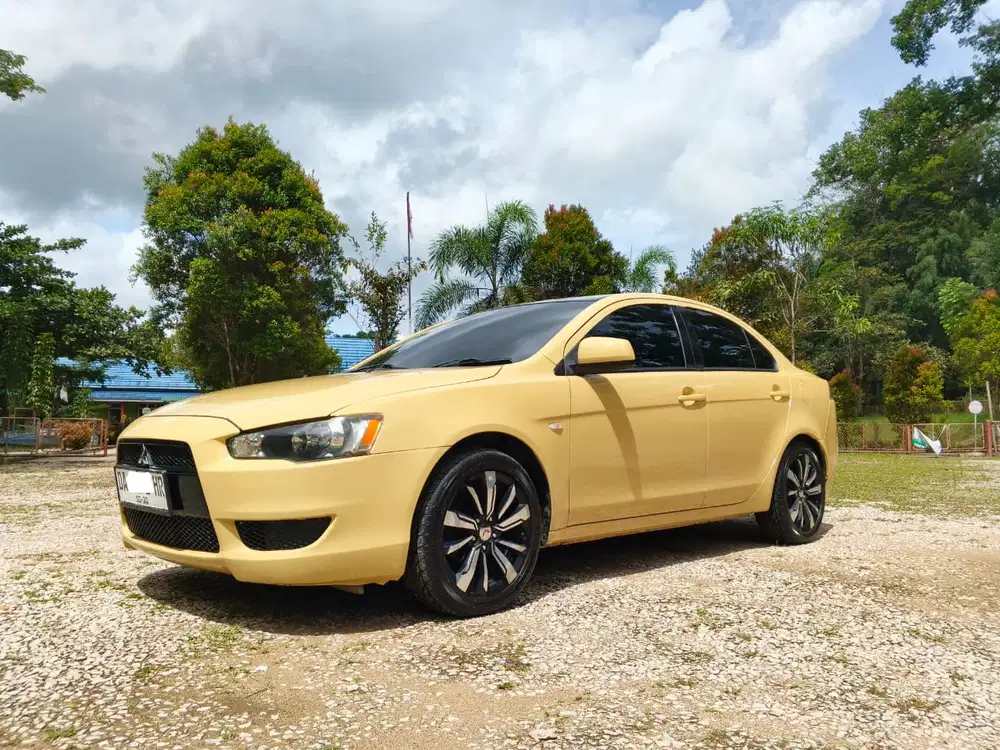 Mitsubishi Lancer 2013 Bensin