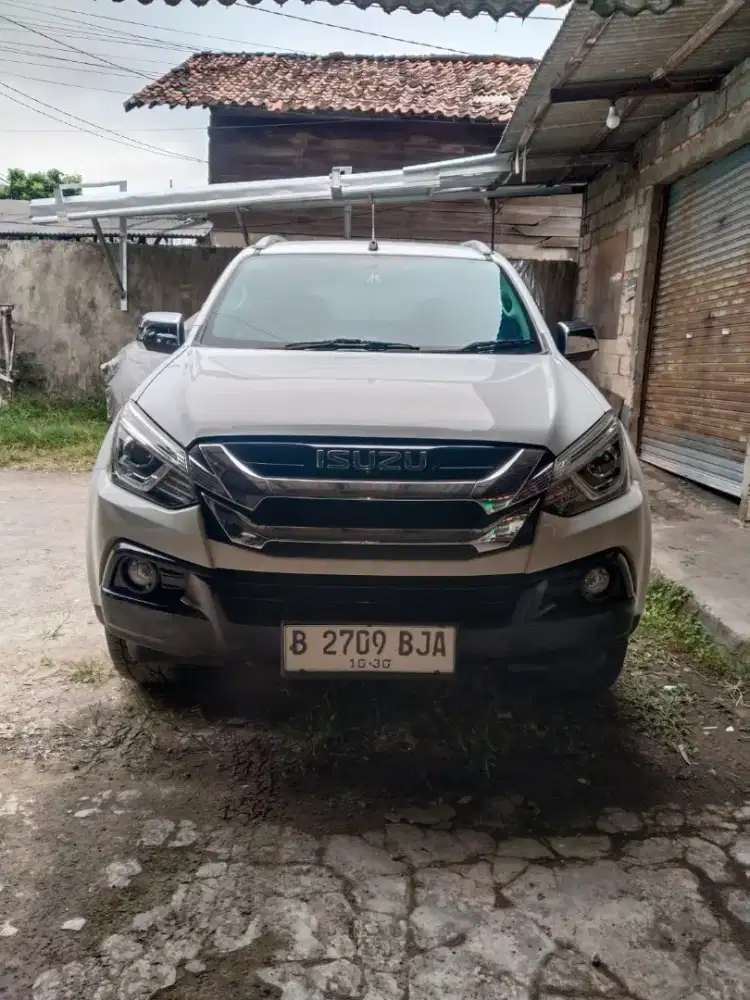 Dijual Isuzu Mu-X i-series 2020