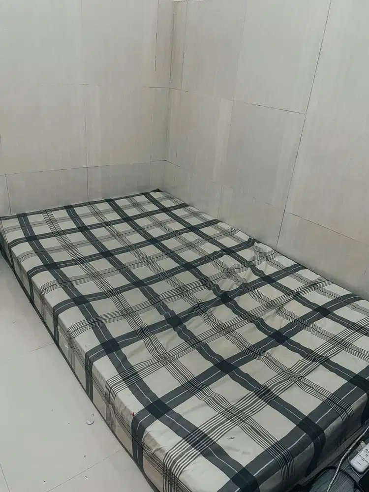 Preloved Kasur Spring Bed 120x200 Bekas