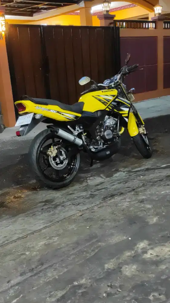 Ninja r 2012 warna kuning