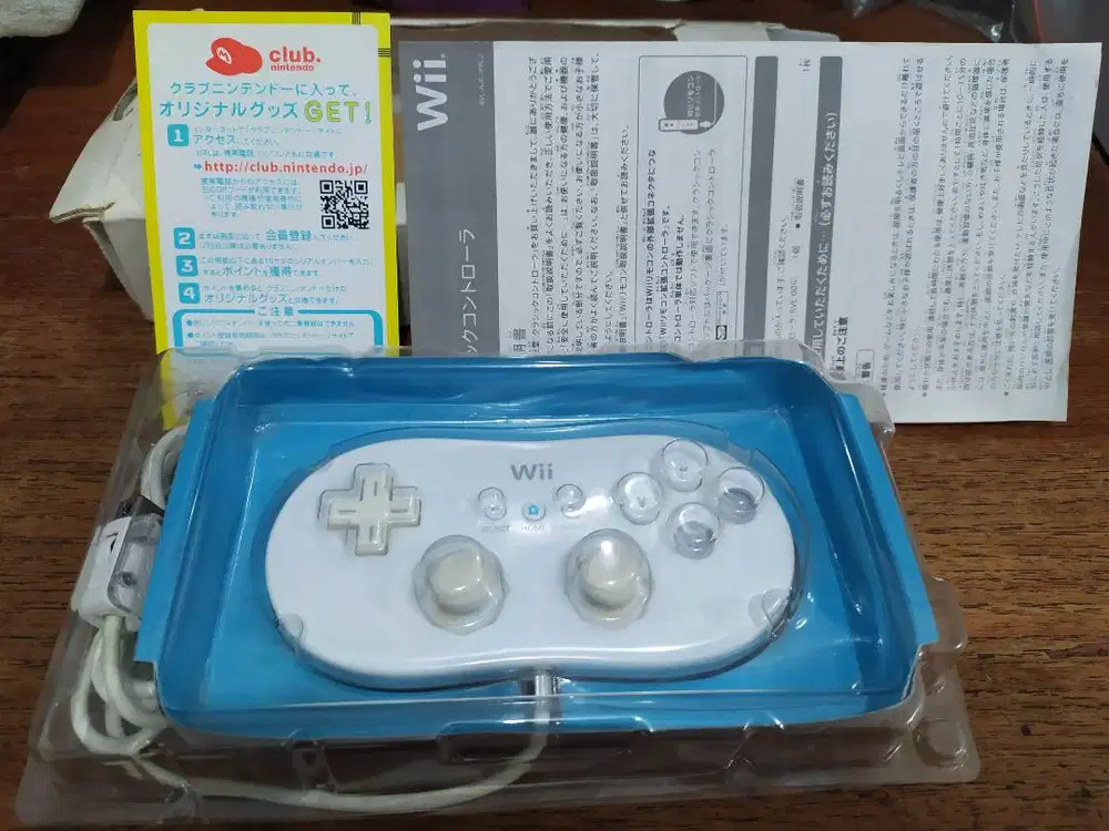 Nintendo Wii Classic Controller Original Collector Item Gamepad