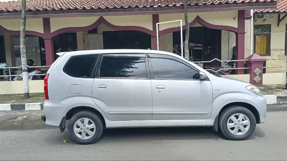 Avanza G 2011 matik Mak nyozzz
