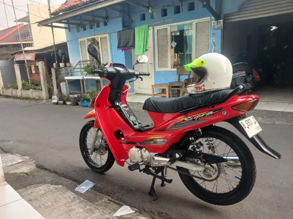 Supra bapak red ferrari (antik)