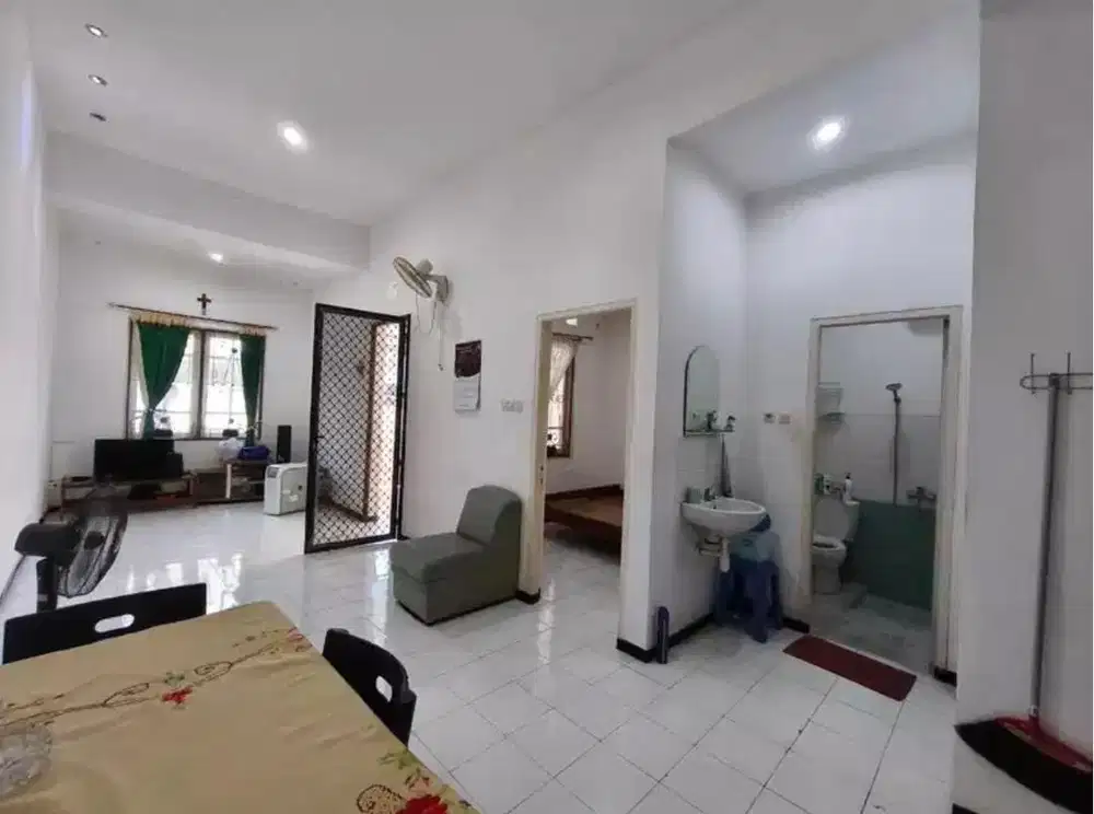 Dijual Rumah di Griya Asri Pakuwon
