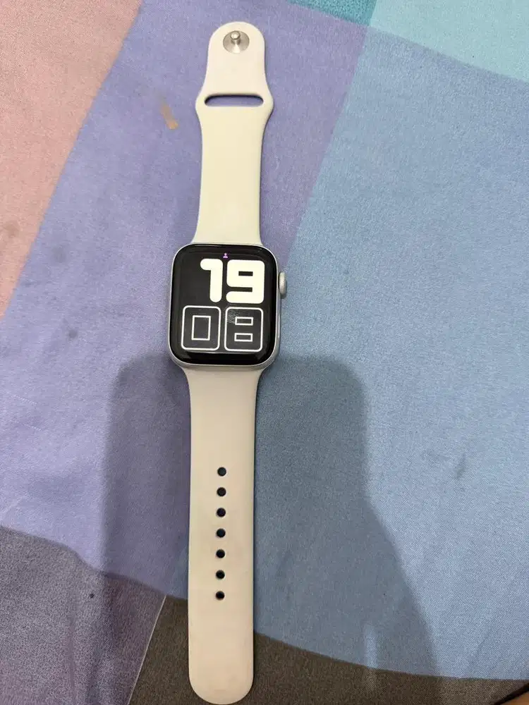 Apple watch series 5  44 mm