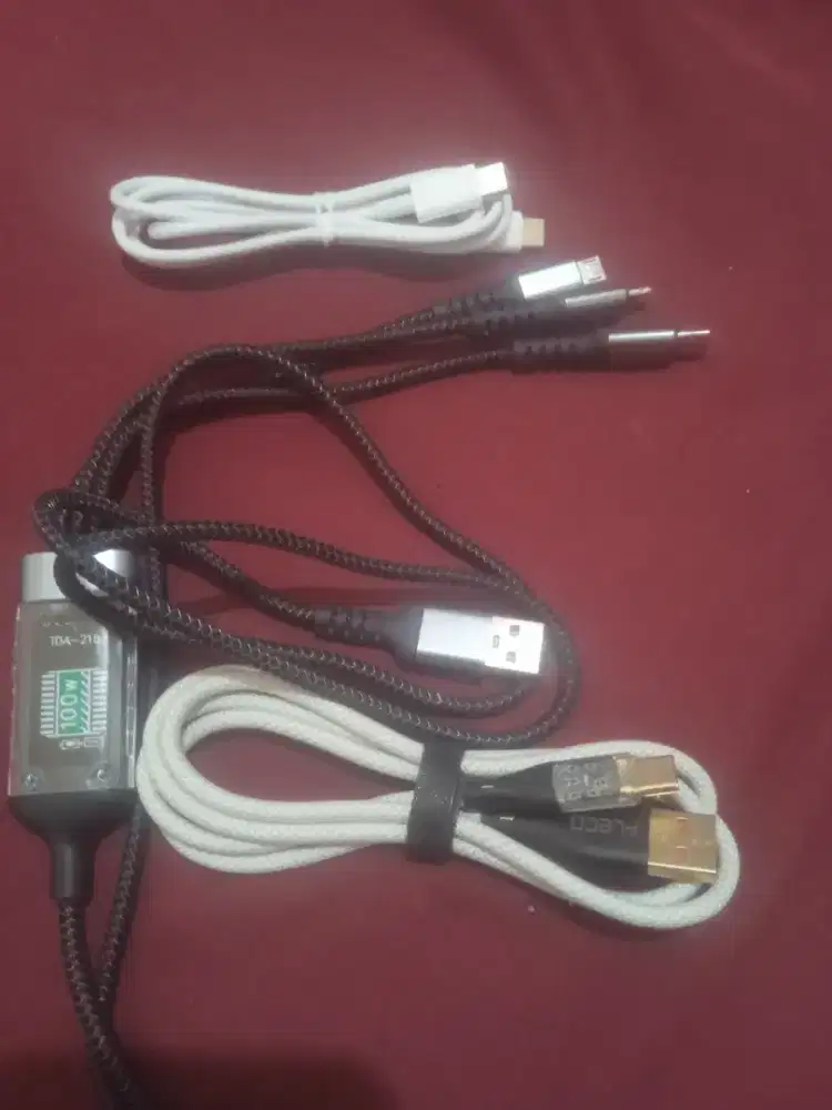 Kabel Charger, normal. Take All 50rb Nego. Cikutra