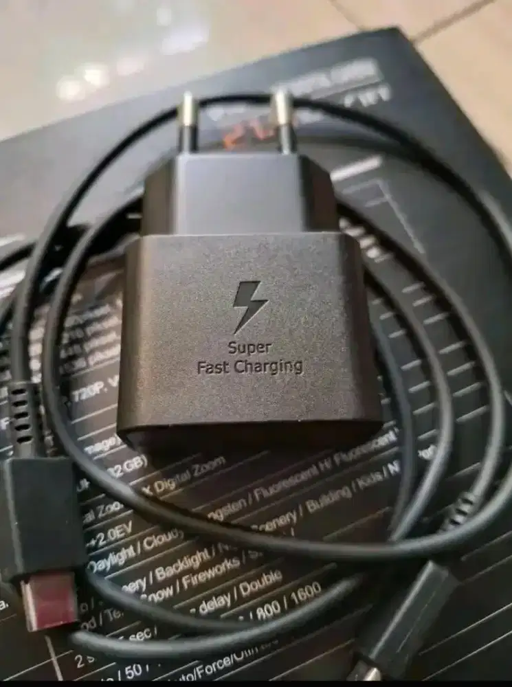 Charger Original Samsung 25 Watt superfashcharging 2.0