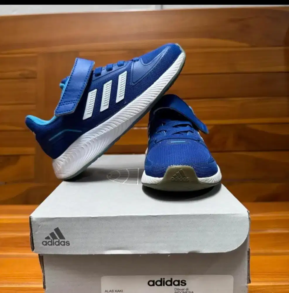 Sepatu Adidas original