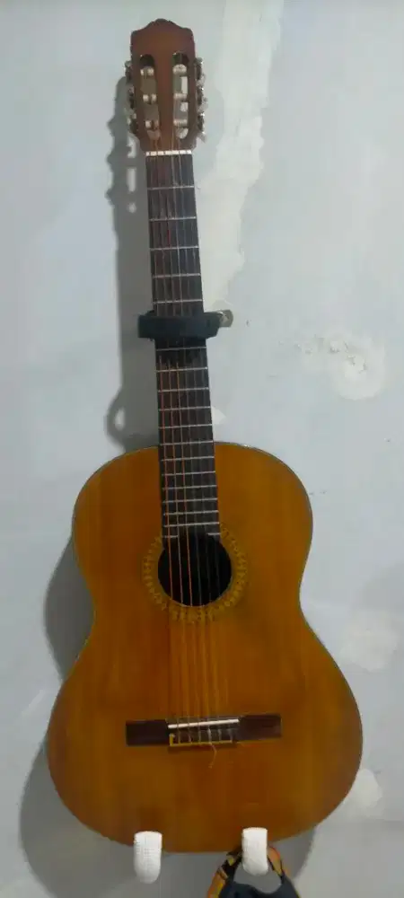 Gitar Yamaha c390 THN 2005