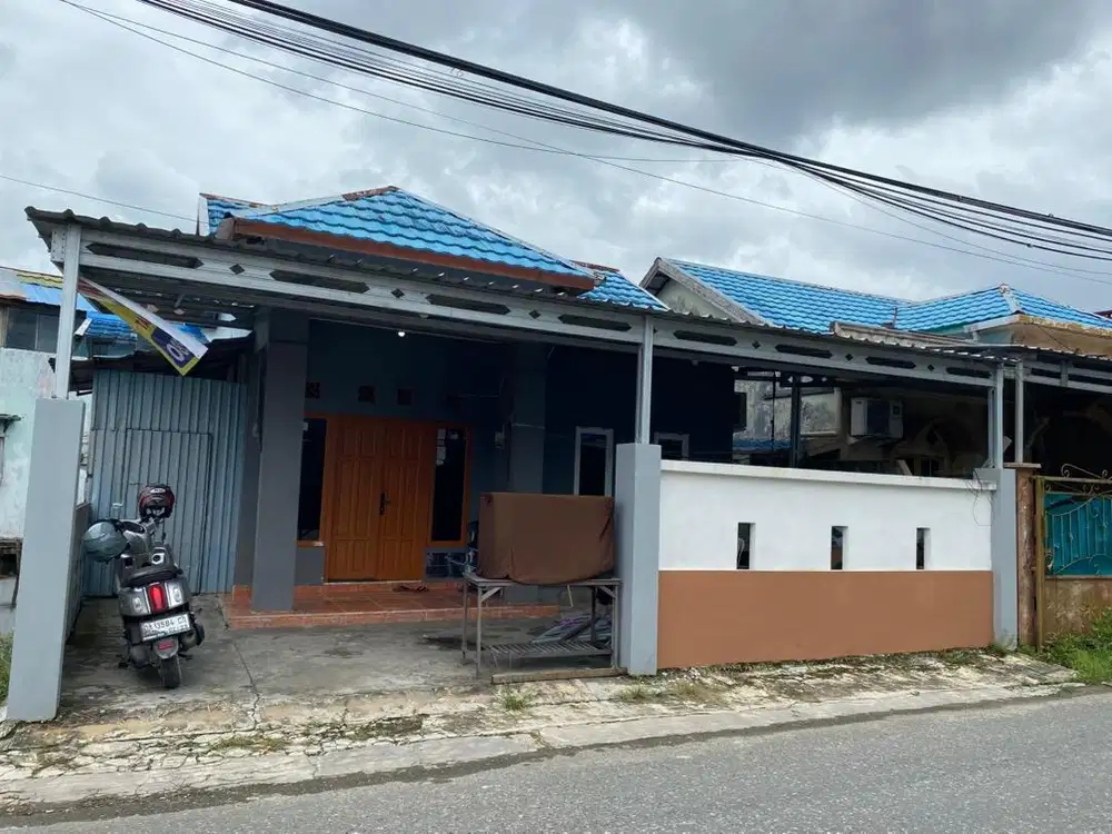 Di jual Rumah Beserta tanah kosong disamping rumah Komplek Pandan Arum