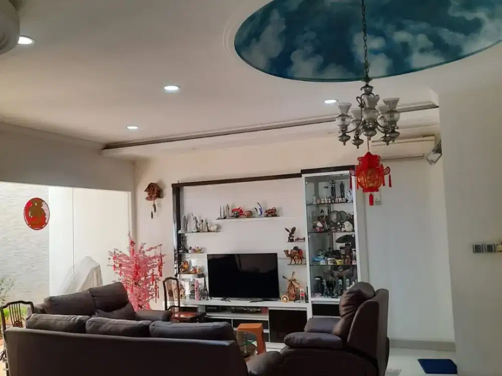 Dijual rumah besar 2½lantai di Sunter Agung Permai Raya Jakarta Utara