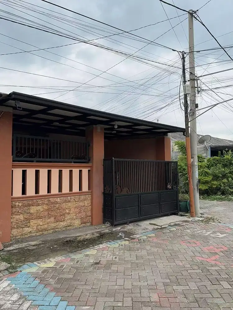 JUAL RUMAH LOKASI HOK POJOK