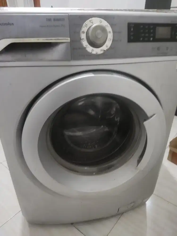 Electrolux Mesin Cuci Inverter Mulus Original