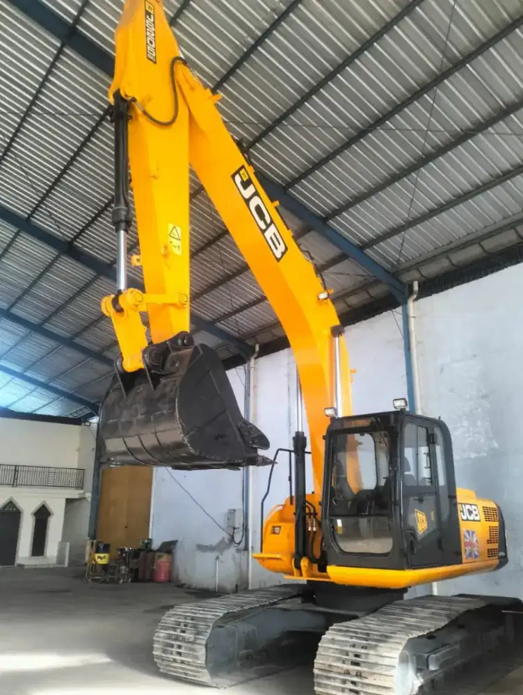 Excavator JCB th 2021 harga 800jt NEGO