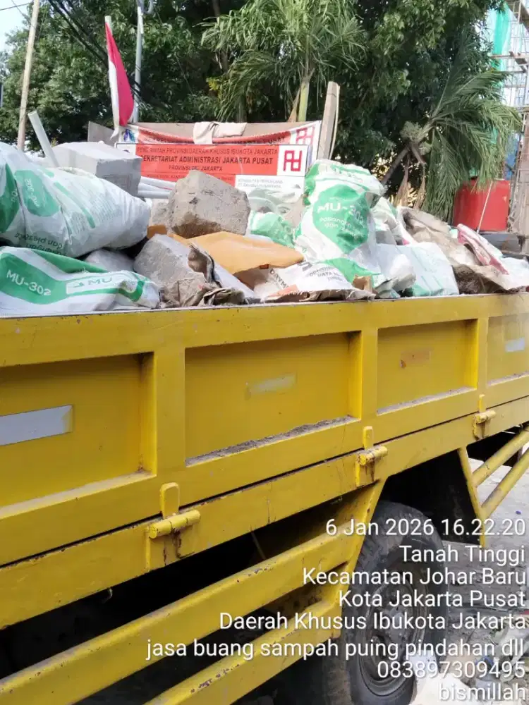 Jasa buang puing dan tanah