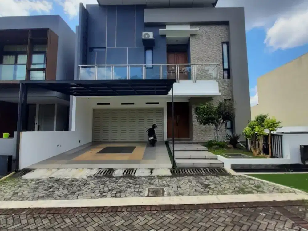 Sewa include furnished + kolam renang rumah mewah GRAHA CANDI GOLF