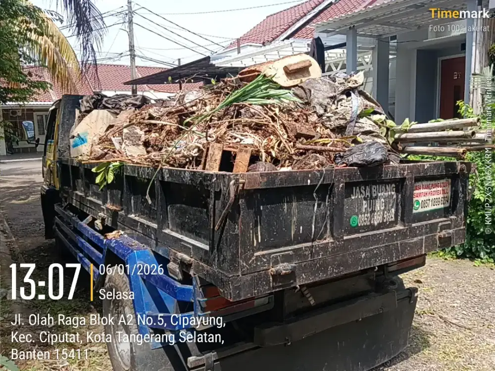 Jasa buang puing dan angkut tanah