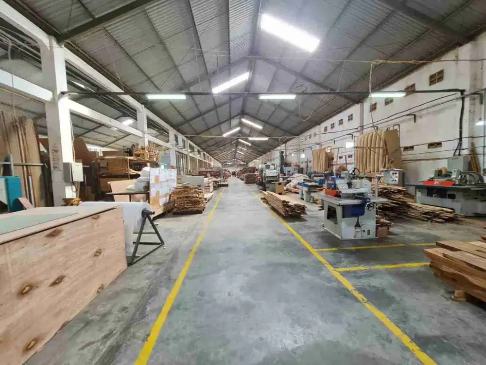 Disewakan Gudang Akses Kontainer di Jalan Raya Gatak Mayang Sukoharjo, Lokasi Strategis Dekat Jalan Raya Solo Jogja.