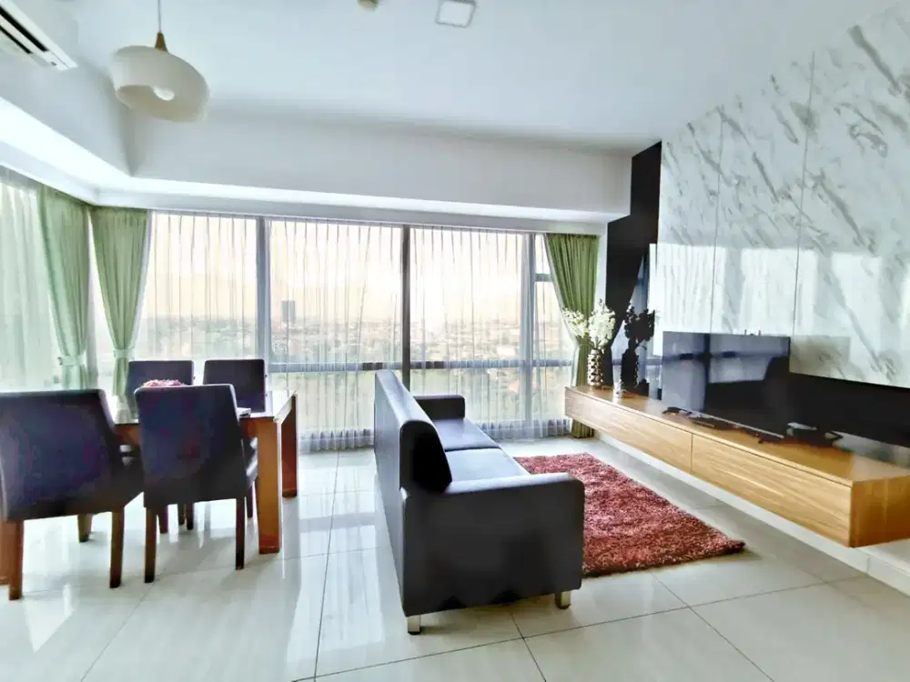 DISEWAKAN APARTEMEN LARIZ MANSION PRIVATE LIFT 2BR 99m2 FULL FURNISHED LOW FLOOR