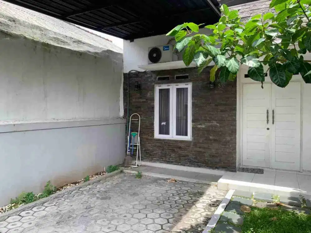 DI JUAL RUMAH MURAH 2 LANTAI DI TAMAN GRIYA JIMBARAN BADUNG BALI