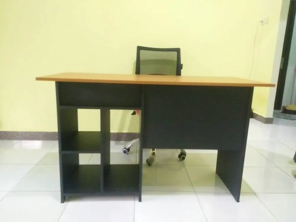 SALE MEJA KOMPUTER FADO