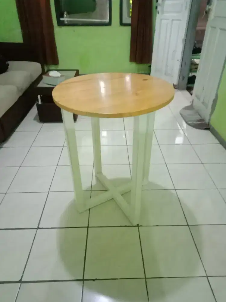 Meja Teras dan Cafe Estetik Murah