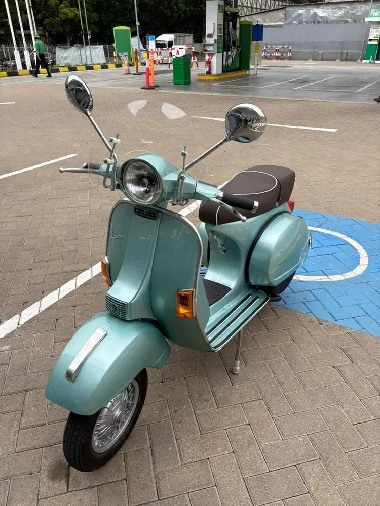 Jual vespa exclusive 2 1992 restorasi look new px