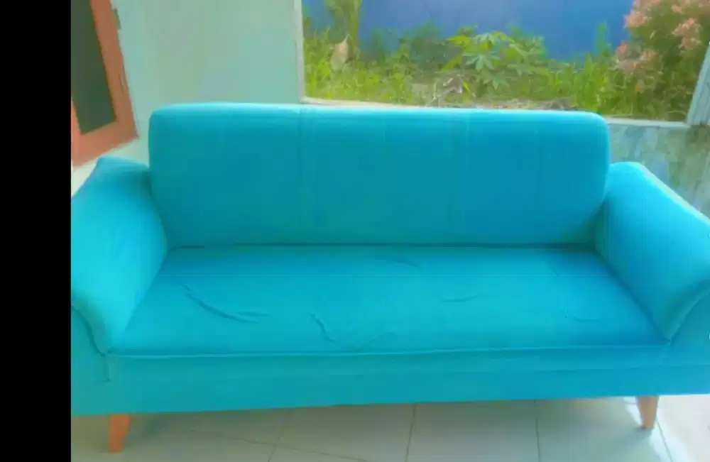 Dijual sofa dan meja
