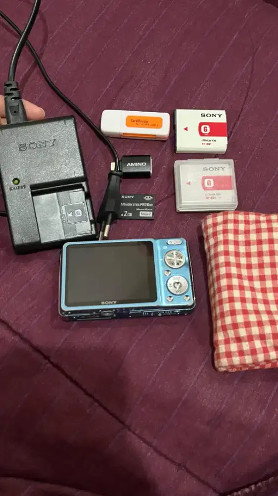 Kamera Sony cyber shoot Fancy DSC-W220