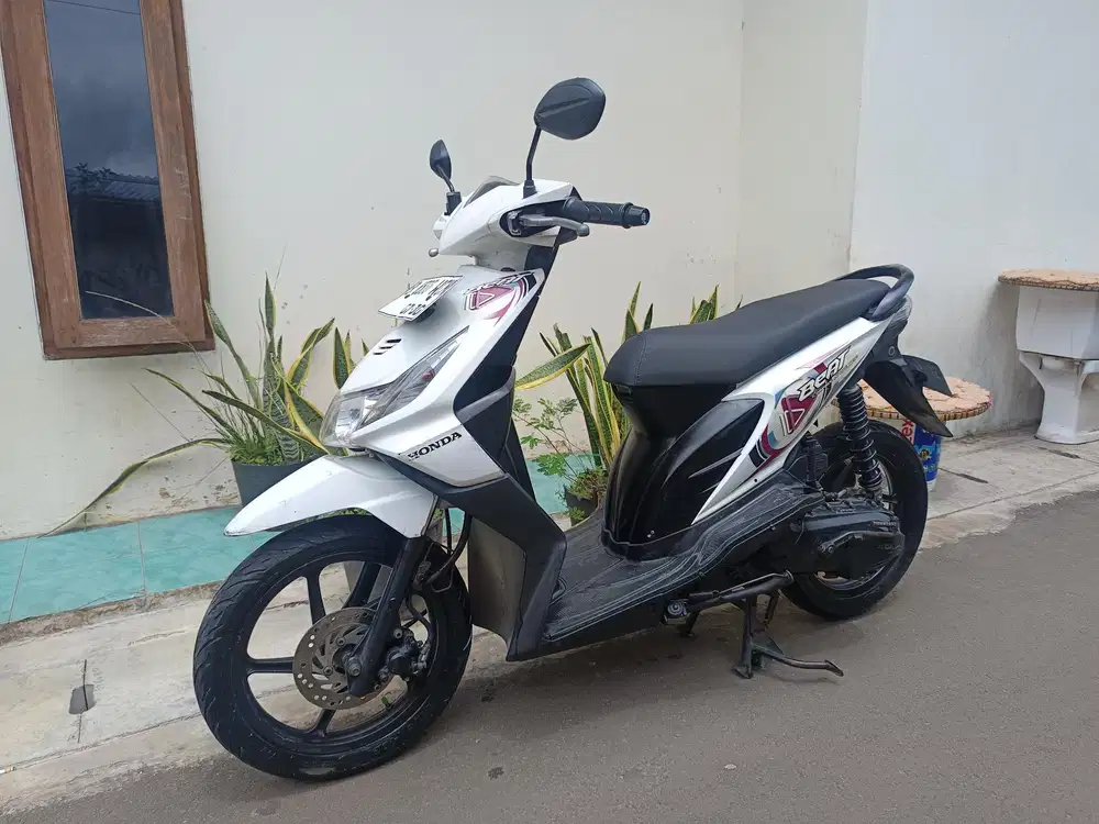 Di jual cepat beat karbu 2010 lengkap siap gas