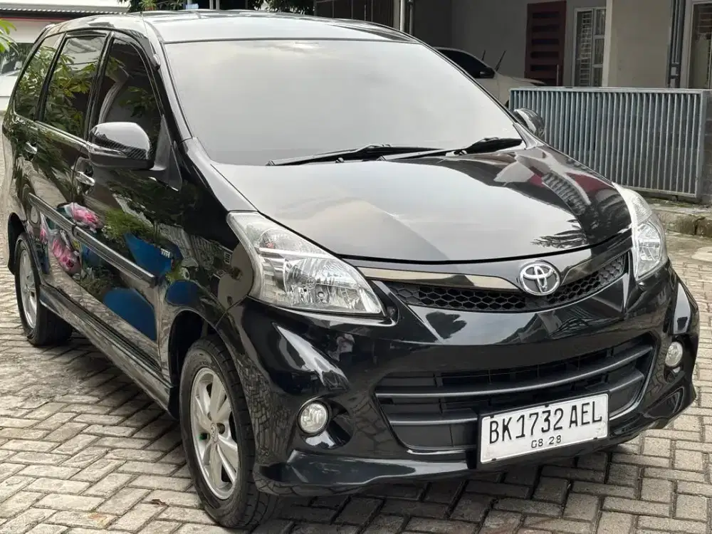 BAGUS! Veloz 1,5 airbag manual tahun 2014