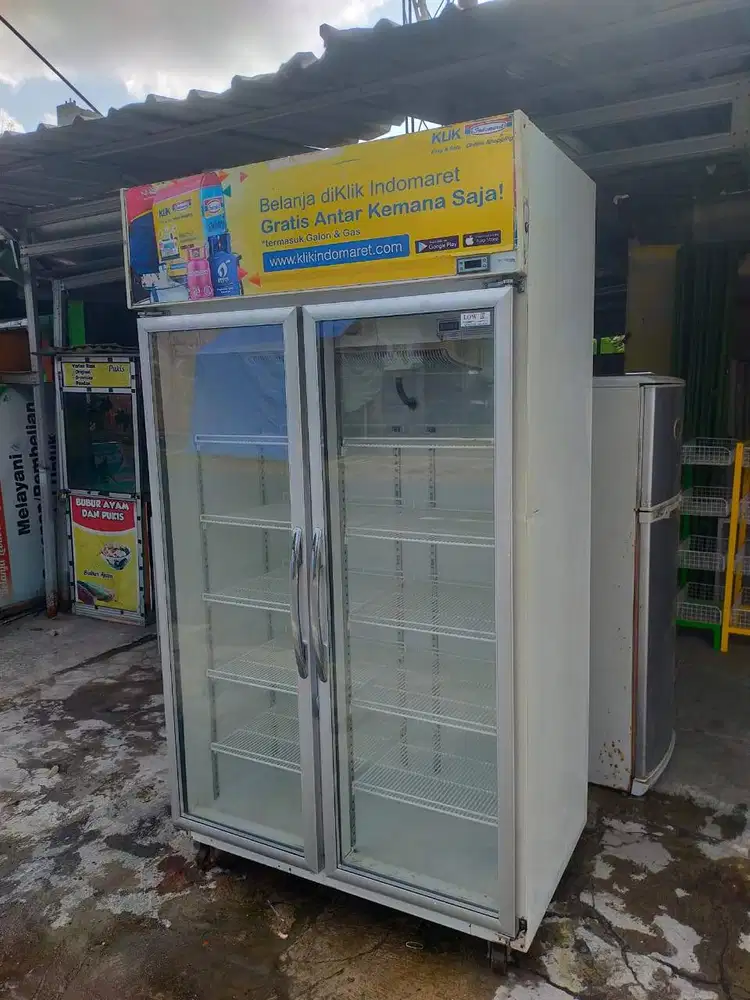 Showcase bekas 2 pintu merk panasonic 1000L mesin normal jaya