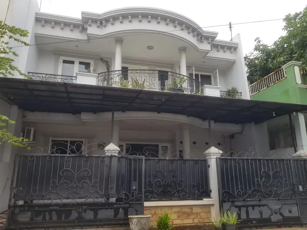 Dijual rumah besar 2lantai di Sunter Paradise Jakarta Utara