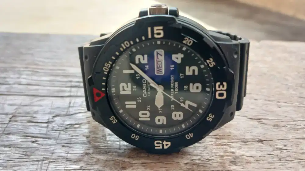 Dijual jam Casio MRW-200H warna hitam