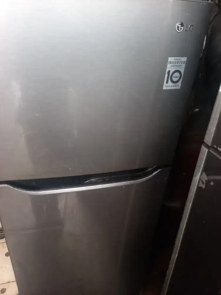Dijual lulkas LG inverter normal siap pakai