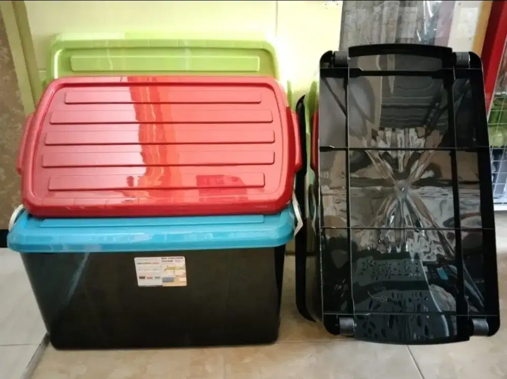 Container Box/ Kotak Penyimpanan Serbaguna 90 L Kimplast (Ada Roda)