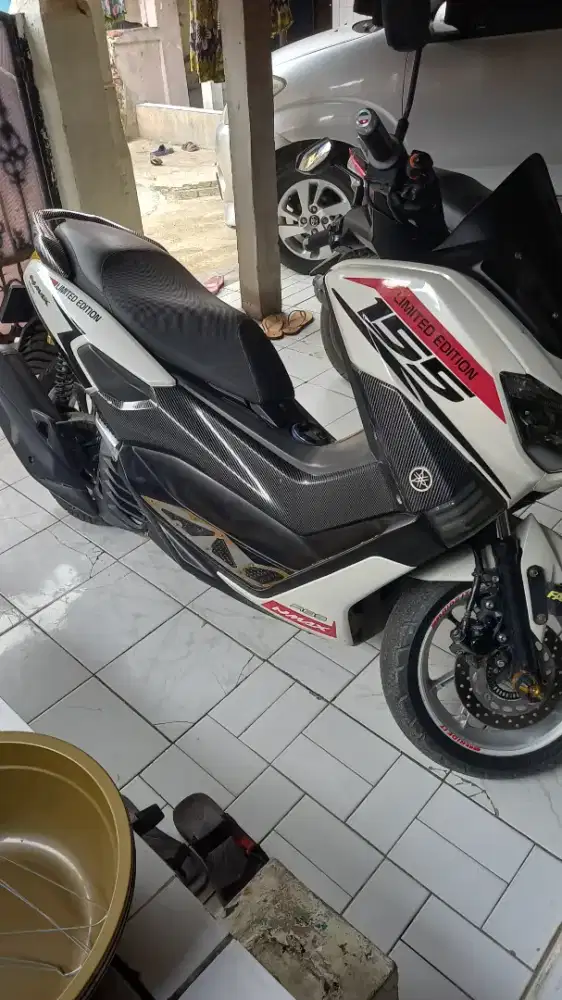 Jual cepat Nmax 2019 putih (08561243443) masih original,mulus mesin ok