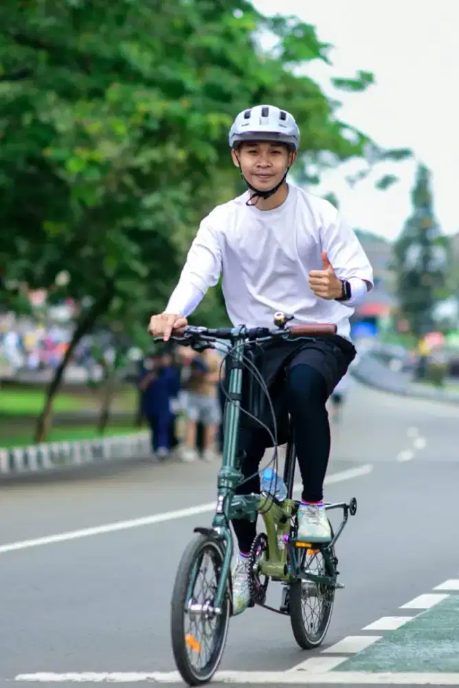 Dijual cepat sepeda lipat united  trifold 5D