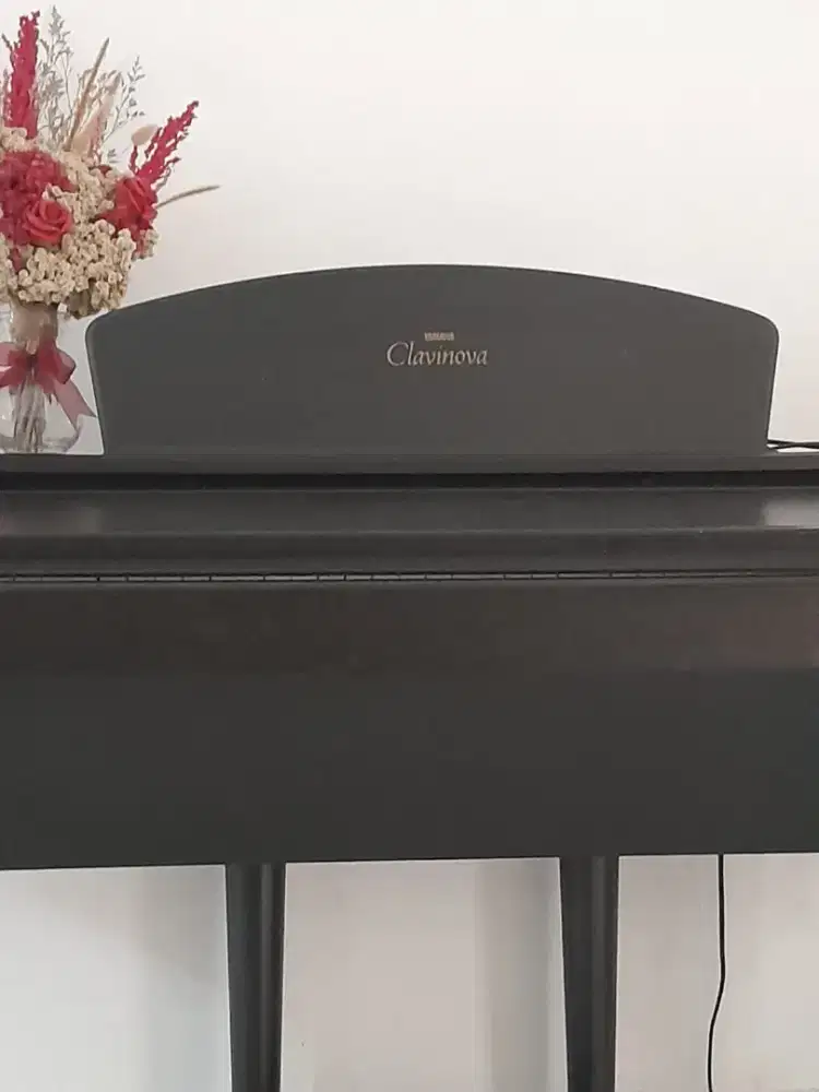 Yamaha piano claninova