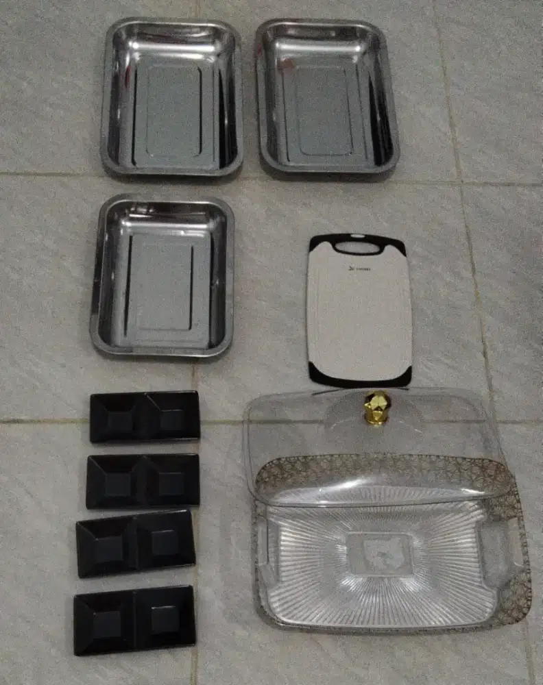 Prabotan dapur smuanya.