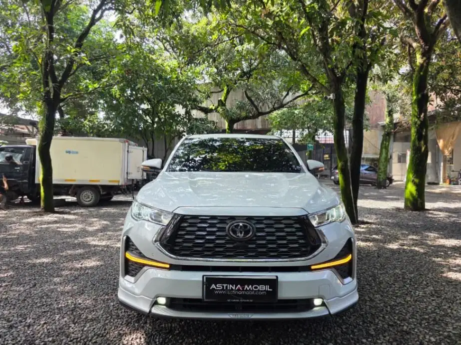 Toyota Kijang Innova 2.0 Zenix Q TSS Hybrid HV AT Matic No Solar