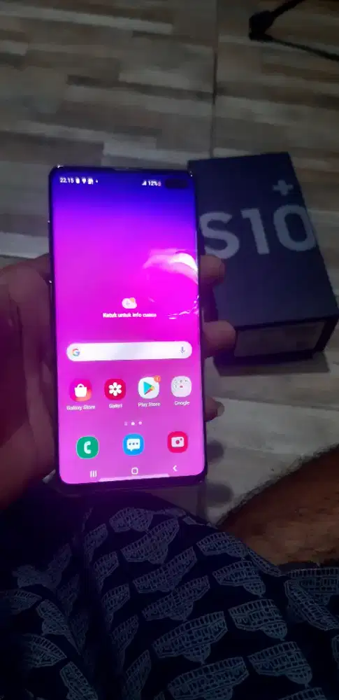 SAMSUNG S10 PLUS